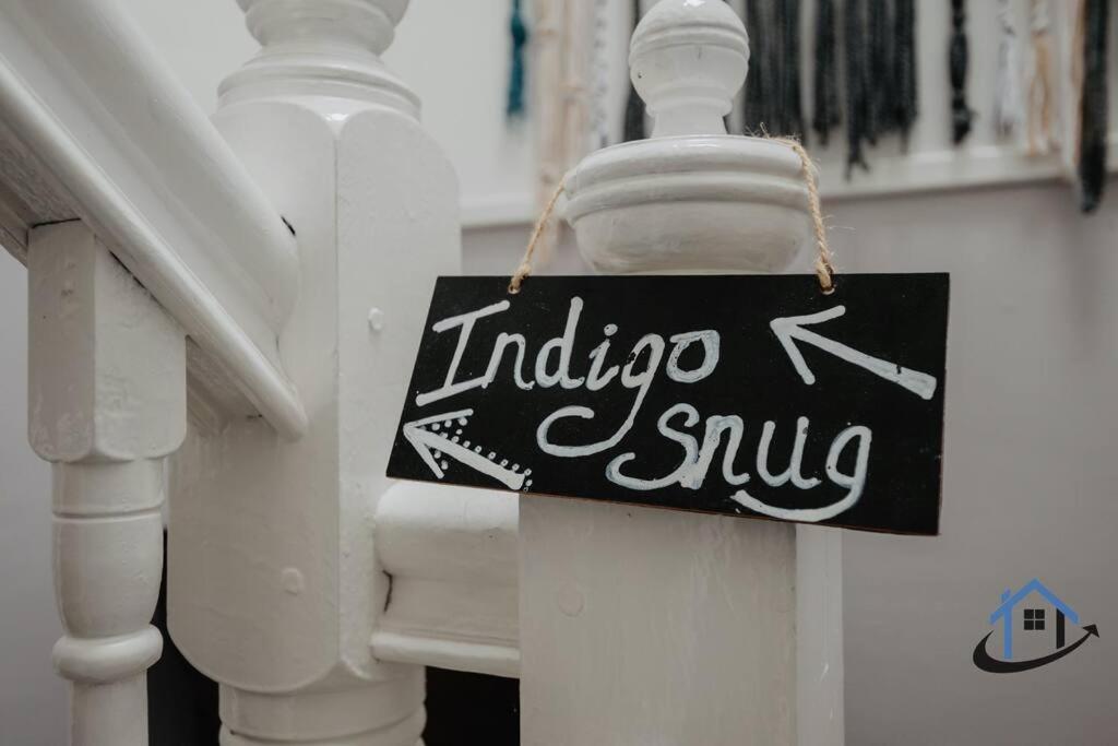 Indigo Snug - Gorgeous 2 Bed Flat In The Heart Of *