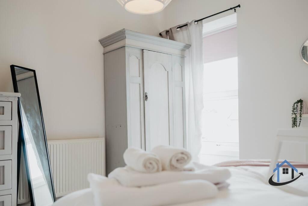 Indigo Snug - Gorgeous 2 Bed Flat In The Heart Of Apartment *