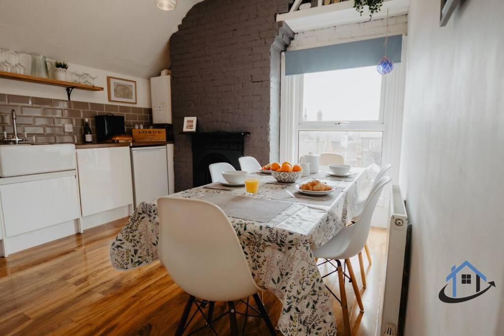 Apartment Indigo Snug - Gorgeous 2 Bed Flat In The Heart Of *
