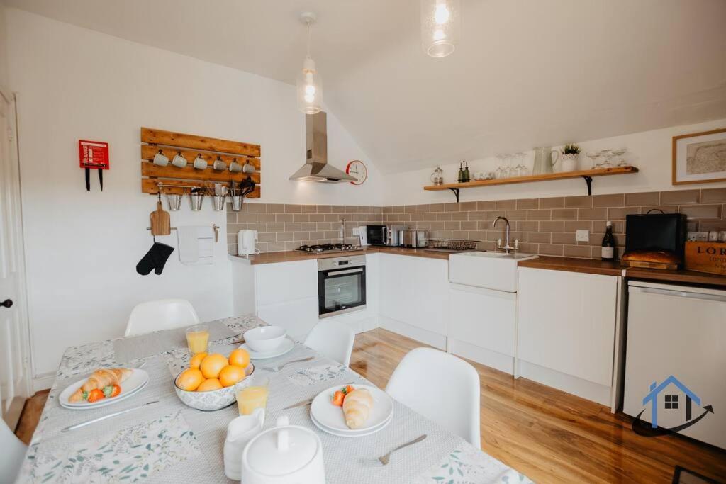 Indigo Snug - Gorgeous 2 Bed Flat In The Heart Of * Cromer